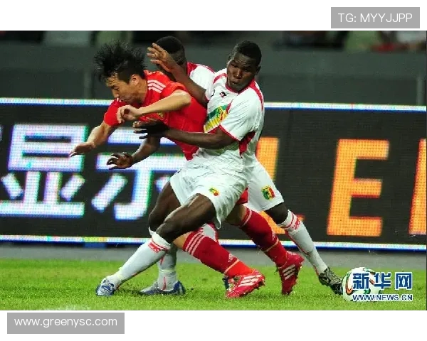 足球运动员的比赛前准备与热身方法