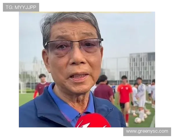 吕文君蔡慧康接班恩师徐根宝成功转型为教练展现新风貌